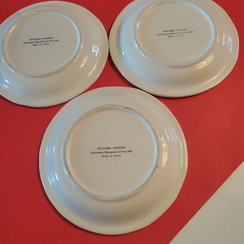 3 WILLIAMS SONOMA PLATES
